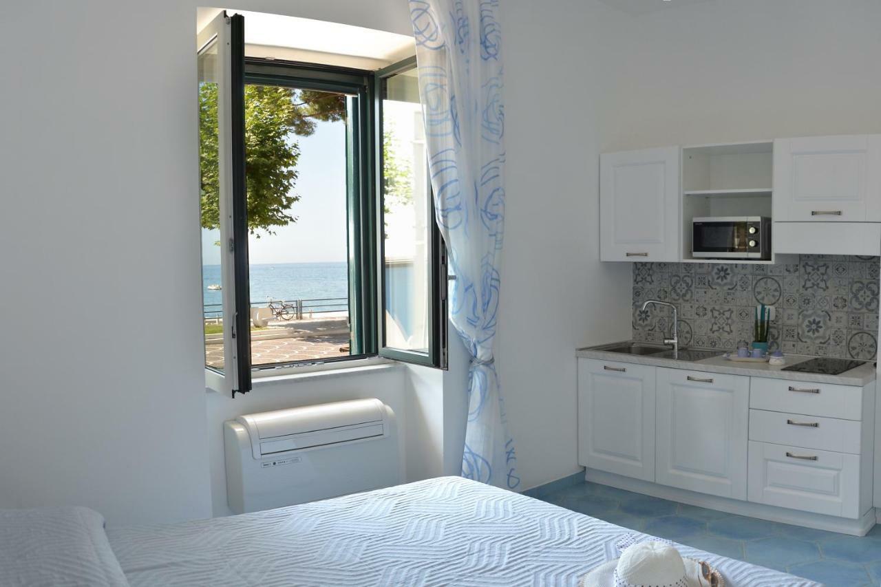 Una Finestra Sul Mare Maiori Exterior photo